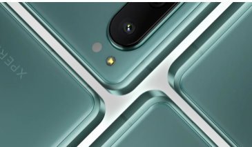 索尼的Xperia5IV是一款精简的旗舰手机售价仍为四位数