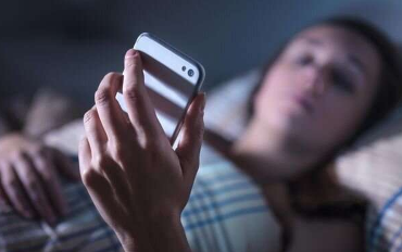 YouTube发现对青少年的睡眠特别不利