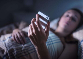 睡眠不足可能会增加女性患系统性狼疮的风险