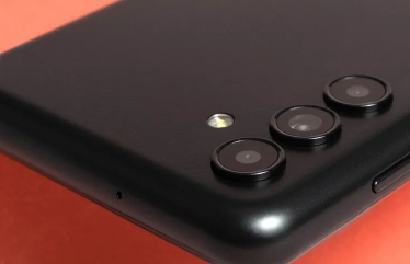 三星将Galaxy A13 5G更新为Android 13非常对称