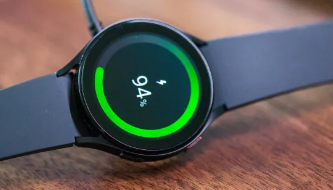 Galaxy Watch 6看起来准备升级电池
