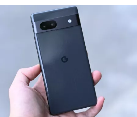 泄露的谷歌Pixel7a实时图像从各个角度展示手机