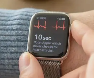 苹果在无创糖追踪方面取得突破未来可能出现在Apple Watch上
