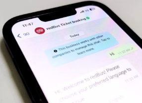 redBus现在允许用户直接通过WhatsApp预订巴士票