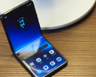 Moto Razr 40 Ultra测试展示了一些很酷的东西