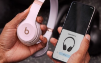 Apple推出配备USB-C无损音频和3D音效的BeatsSolo4